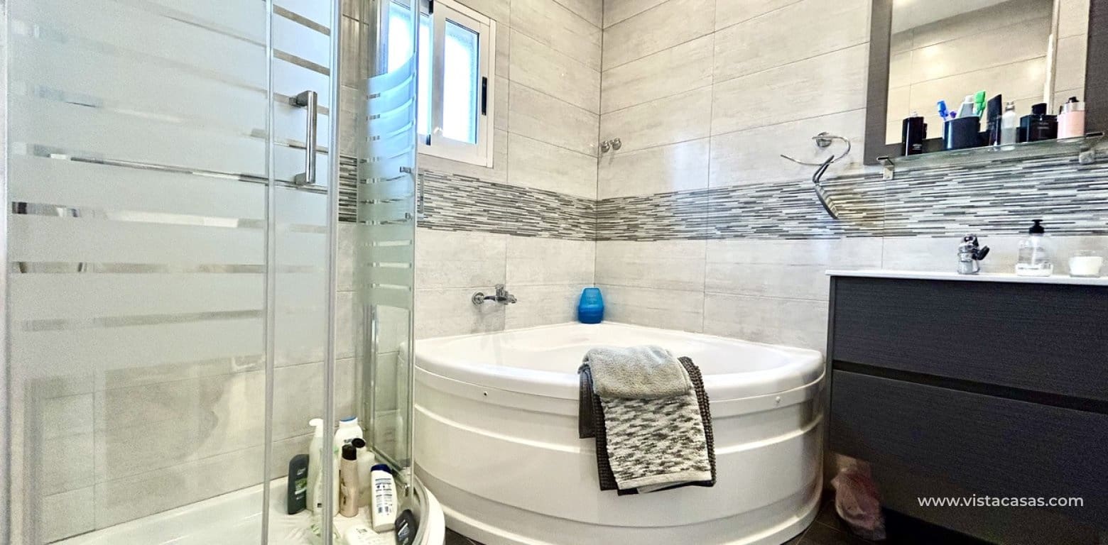 2 slaapkamer Bungalow te koop in Villamartin - € 205.000 (Ref: 9977731)