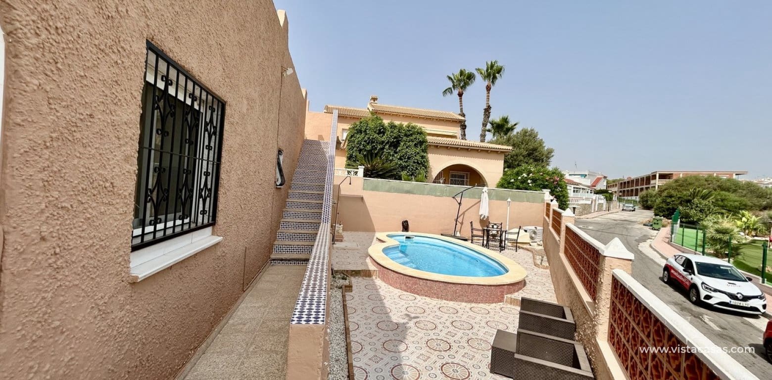 2 slaapkamer Bungalow te koop in Villamartin - € 205.000 (Ref: 9977731)