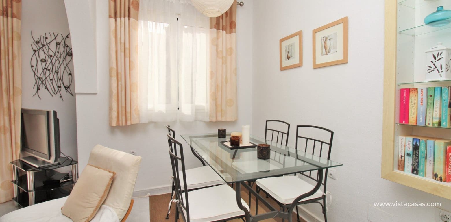 Apartamento de 2 habitaciones en Villamartin en venta con piscina - 164.000 € (Ref: 9977968)