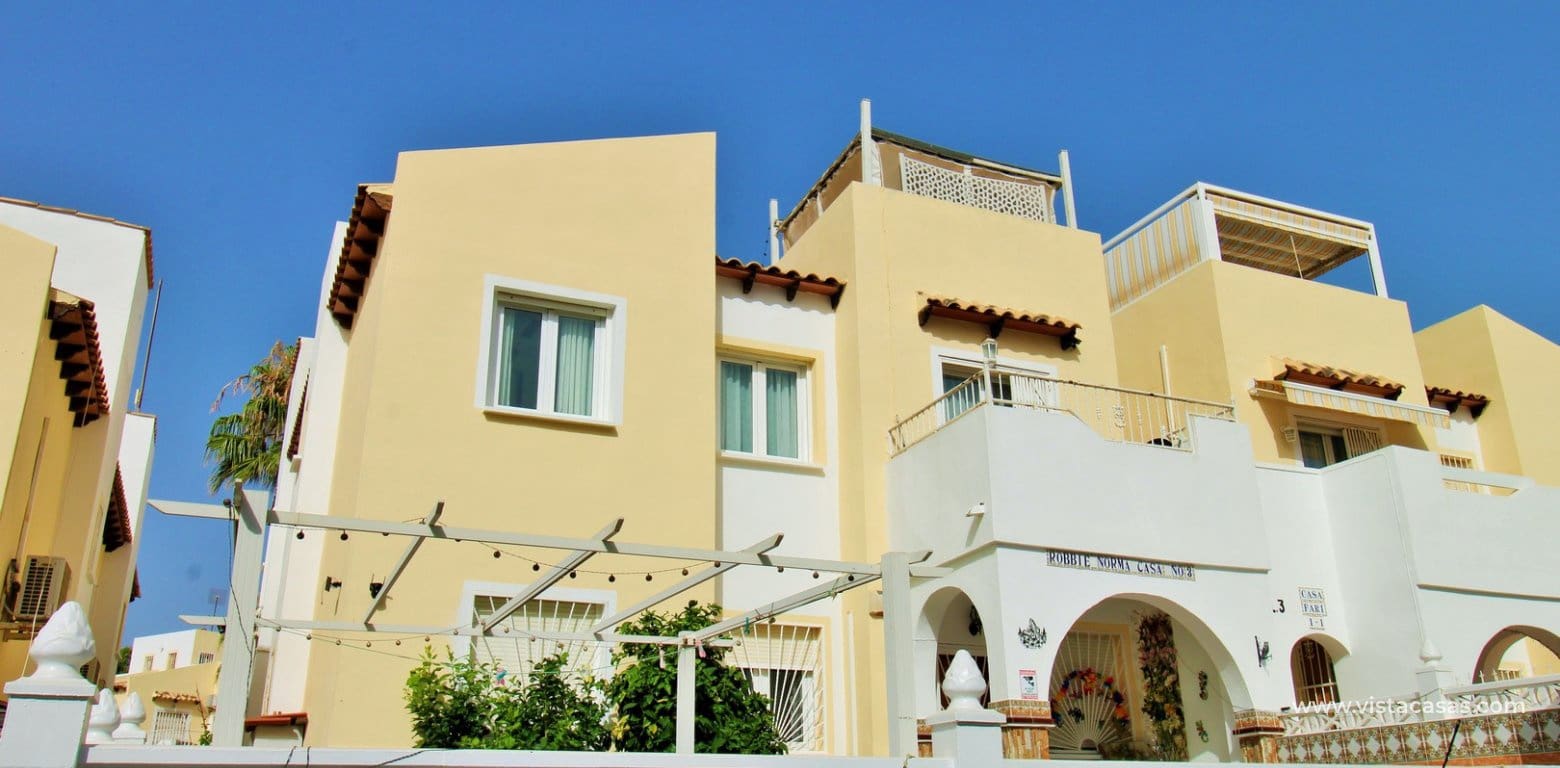 Apartamento de 2 habitaciones en Villamartin en venta con piscina - 164.000 € (Ref: 9977968)