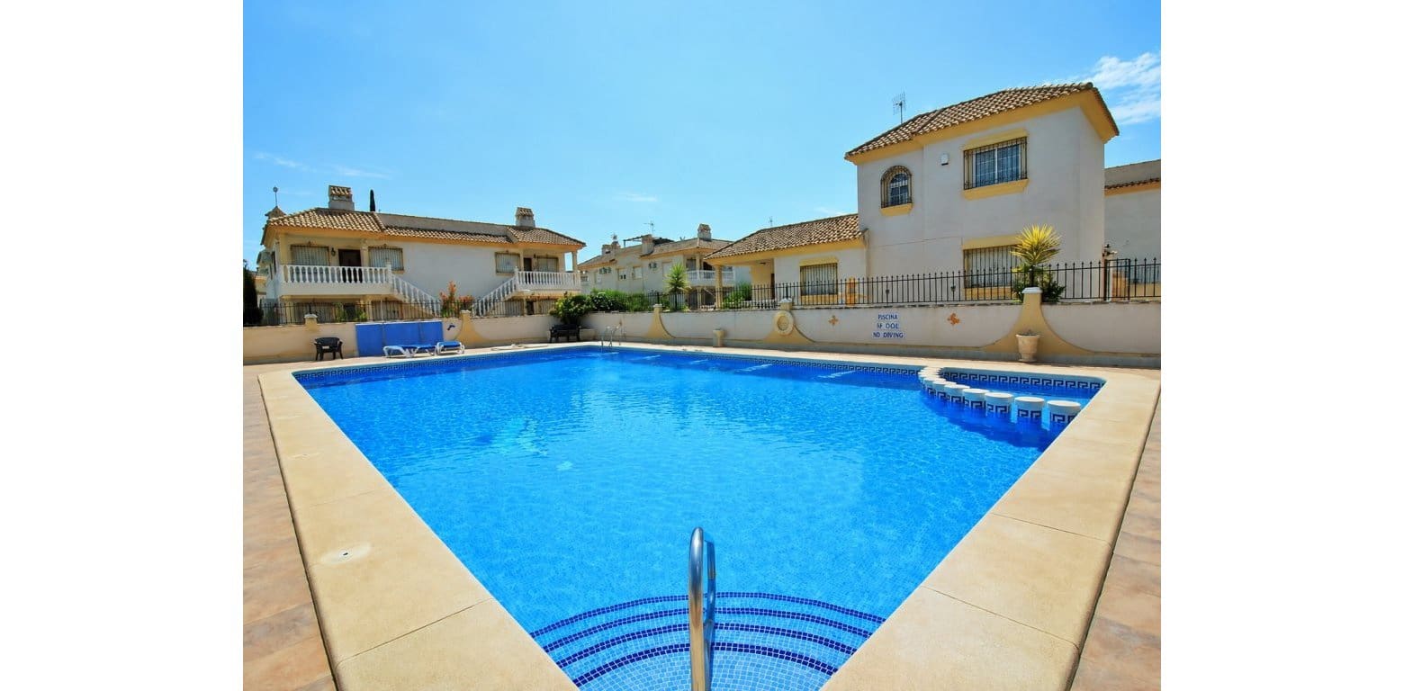2 bedroom Apartment for sale in Villamartin - € 199,000 (Ref: 9980075)