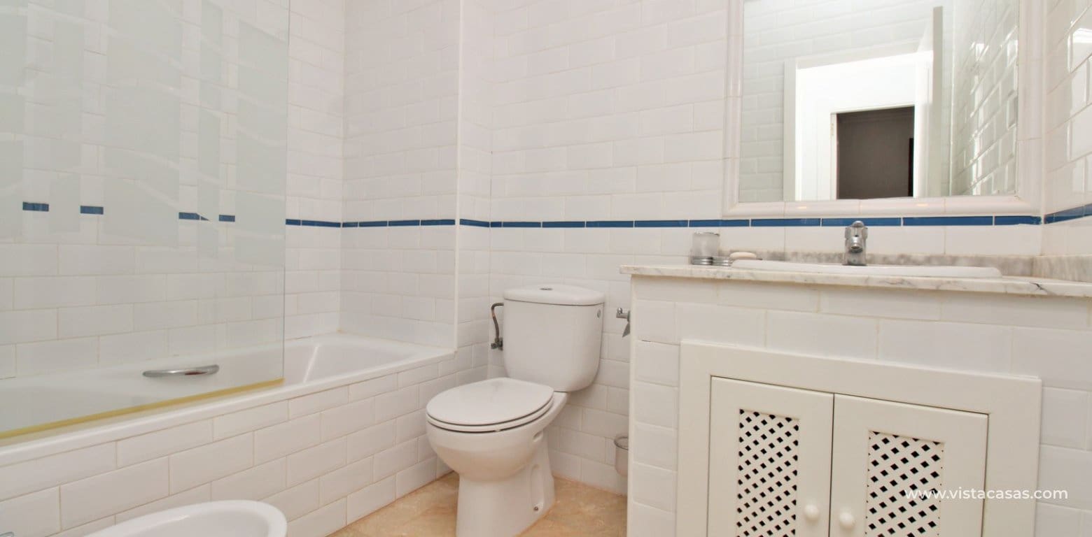 2 Zimmer Apartment zu verkaufen in Villamartin mit Pool - 189.950 € (Ref: 9993576)