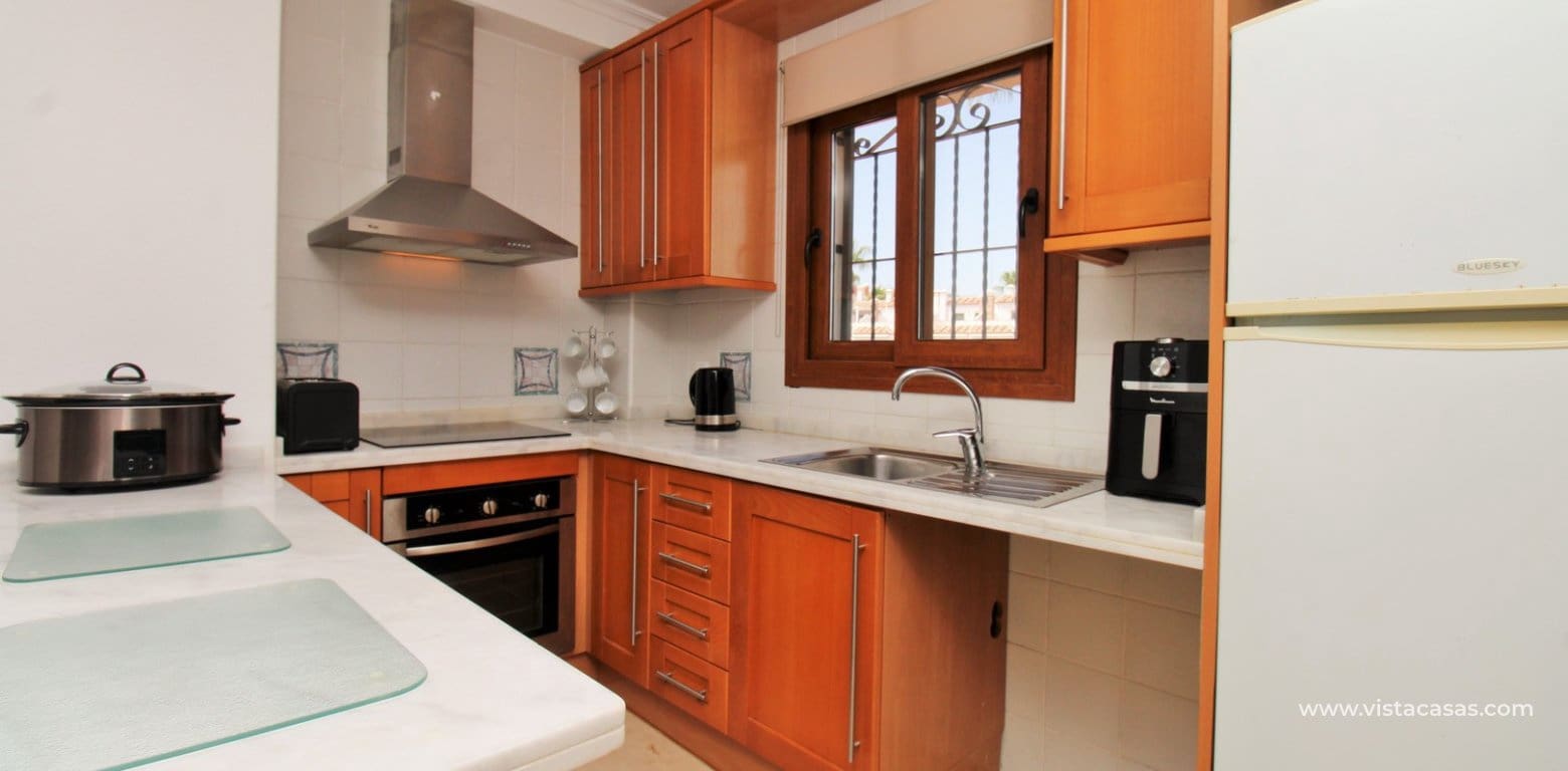 2 Zimmer Apartment zu verkaufen in Villamartin mit Pool - 189.950 € (Ref: 9993576)