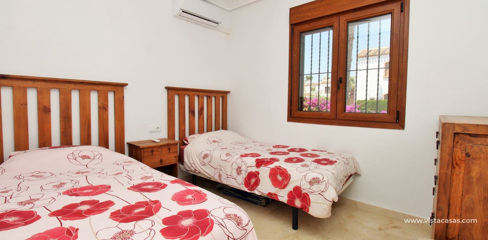 2 Zimmer Apartment zu verkaufen in Villamartin mit Pool - 189.950 € (Ref: 9993576)