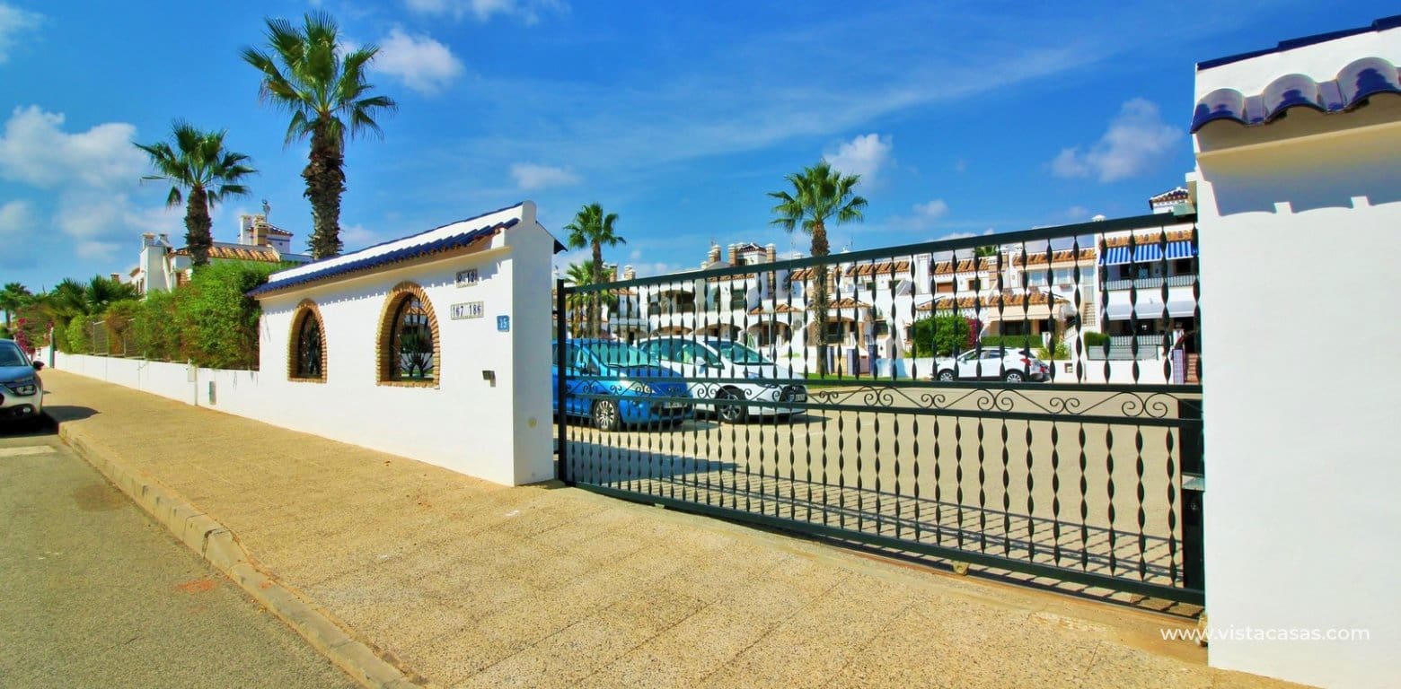 2 Zimmer Apartment zu verkaufen in Villamartin mit Pool - 189.950 € (Ref: 9993576)
