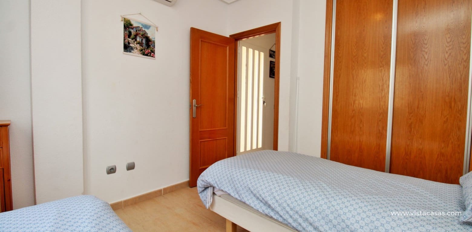 3 chambre Maison de Ville à vendre à Villamartin avec piscine - 199 950 € (Ref: 9996533)