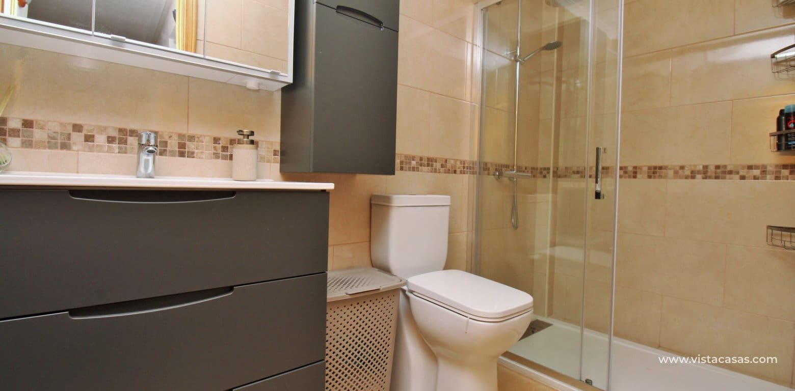 3 chambre Maison de Ville à vendre à Villamartin avec piscine - 199 950 € (Ref: 9996533)