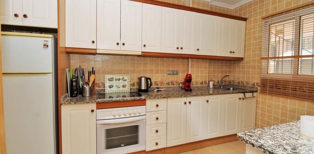 3 sypialnia Dom na sprzedaż w Villamartin, Orihuela z basenem garażem - 199 950 € (Ref: 9996533)