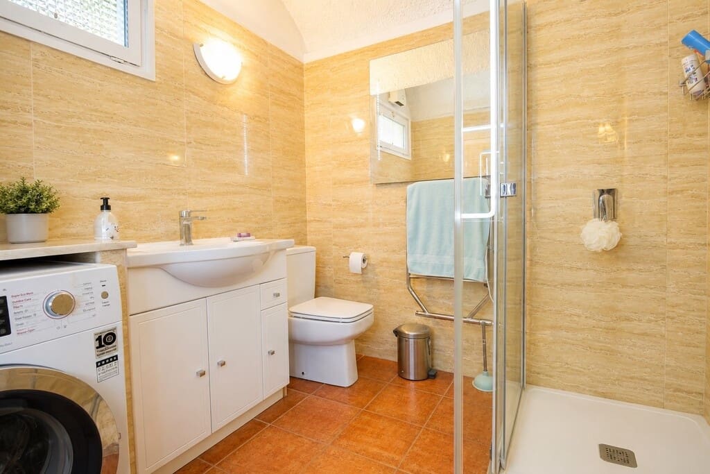 Casa de 2 habitaciones en Estepona en venta - 1.200.000 € (Ref: 10024816)