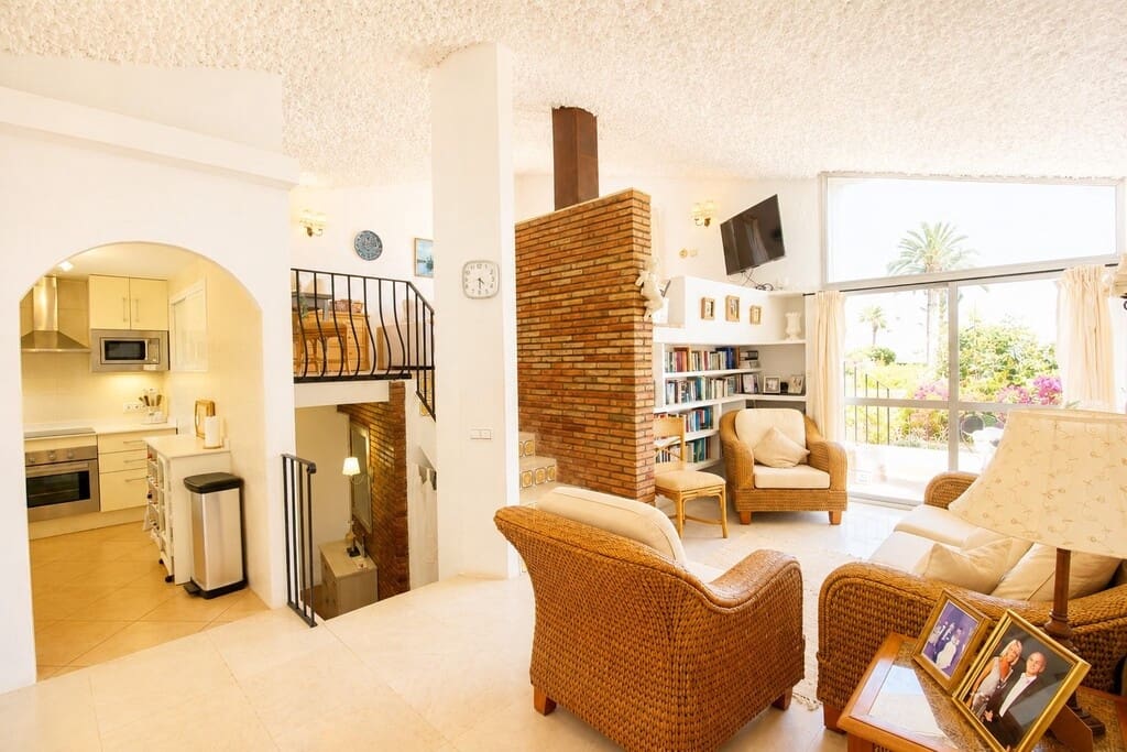 Casa de 2 habitaciones en Estepona en venta - 1.200.000 € (Ref: 10024816)