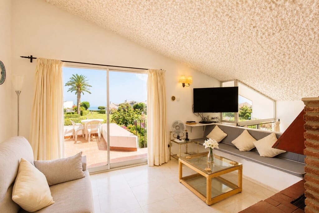 Casa de 2 habitaciones en Estepona en venta - 1.200.000 € (Ref: 10024816)