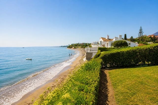 Casa de 2 habitaciones en Estepona en venta - 1.200.000 € (Ref: 10024816)