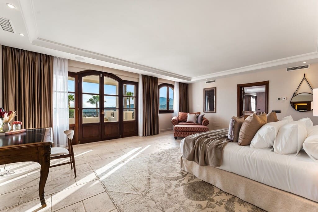 5 chambre Villa/Maison à vendre à Benahavis - 4 750 000 € (Ref: 10035963)