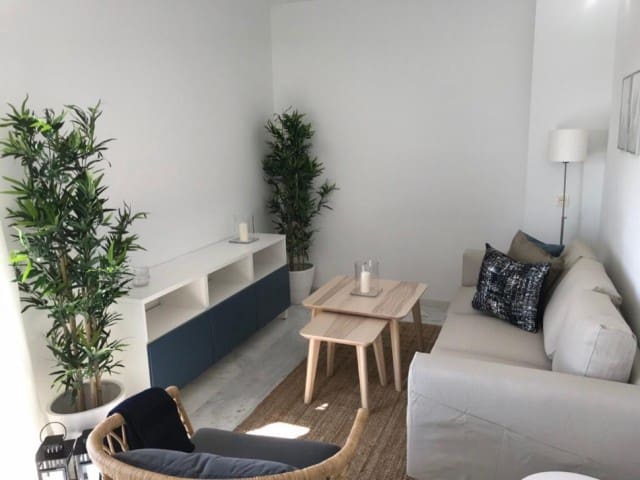 2 soveværelse Lejlighed til salg i Estepona med garage - € 175.000 (Ref: 6062066)