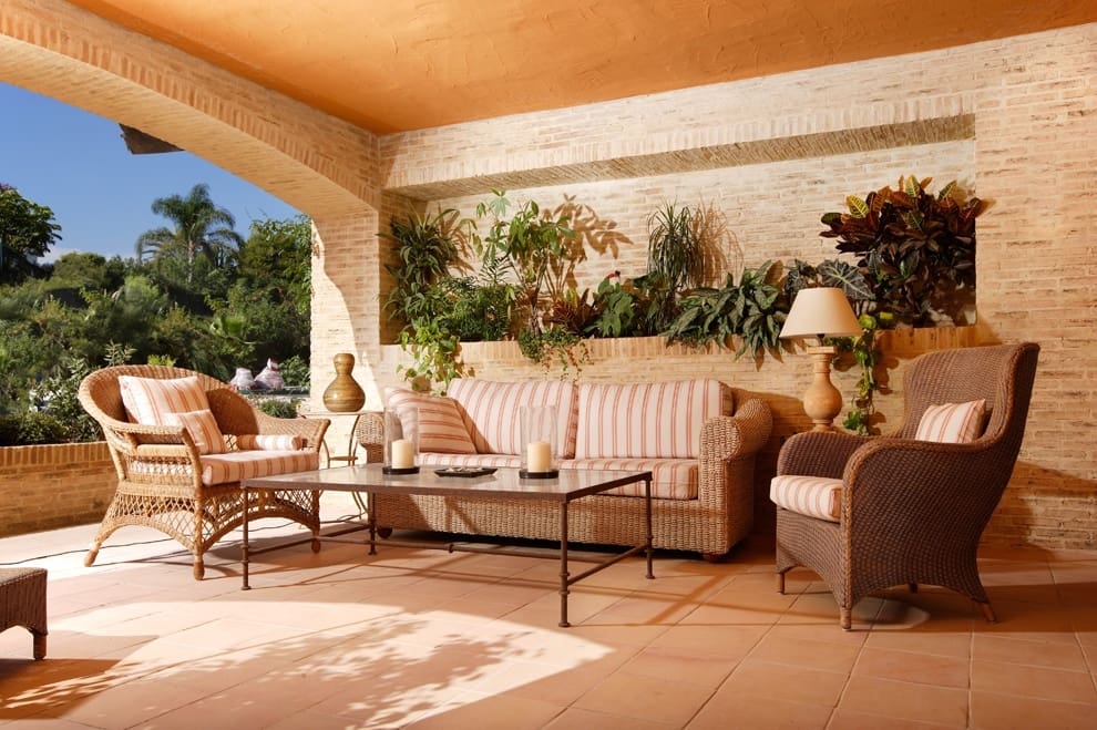 Apartamento de 2 habitaciones en Estepona en venta con piscina - 550.000 € (Ref: 7538600)