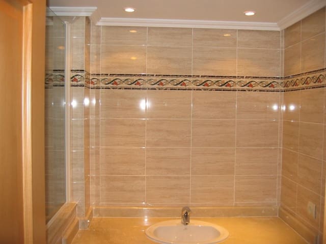 3 sypialnia Apartament na sprzedaż w Estepona z basenem - 280 000 € (Ref: 7538604)