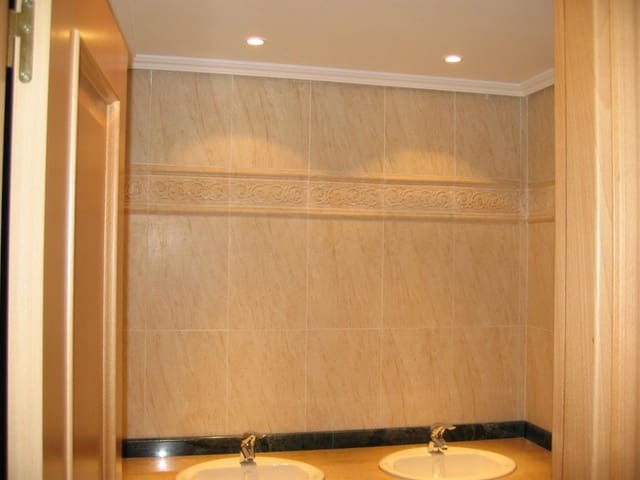 3 sypialnia Apartament na sprzedaż w Estepona z basenem - 280 000 € (Ref: 7538604)