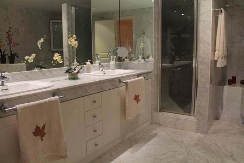 Apartamento de 3 habitaciones en Marbella en venta con piscina - 1.195.000 € (Ref: 7538613)