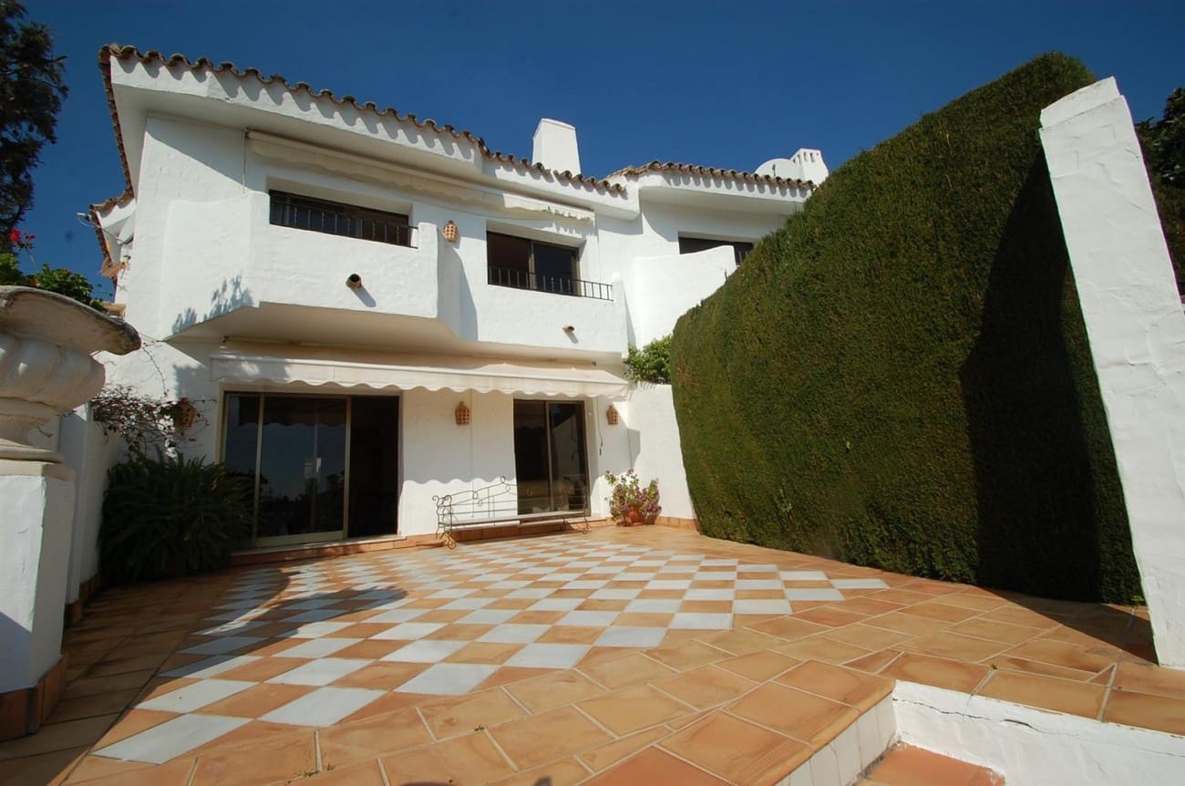 Casa de 2 habitaciones en Marbella en venta con piscina - 420.000 € (Ref: 7538620)