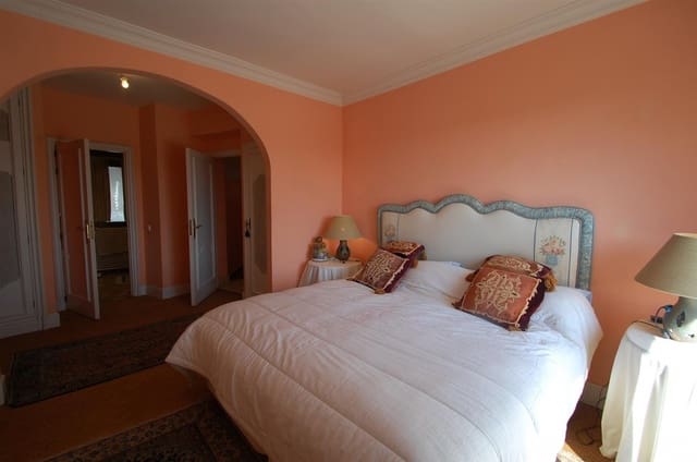 Casa de 2 habitaciones en Marbella en venta con piscina - 420.000 € (Ref: 7538620)