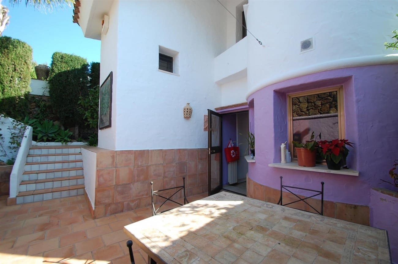 Casa de 2 habitaciones en Marbella en venta con piscina - 420.000 € (Ref: 7538620)