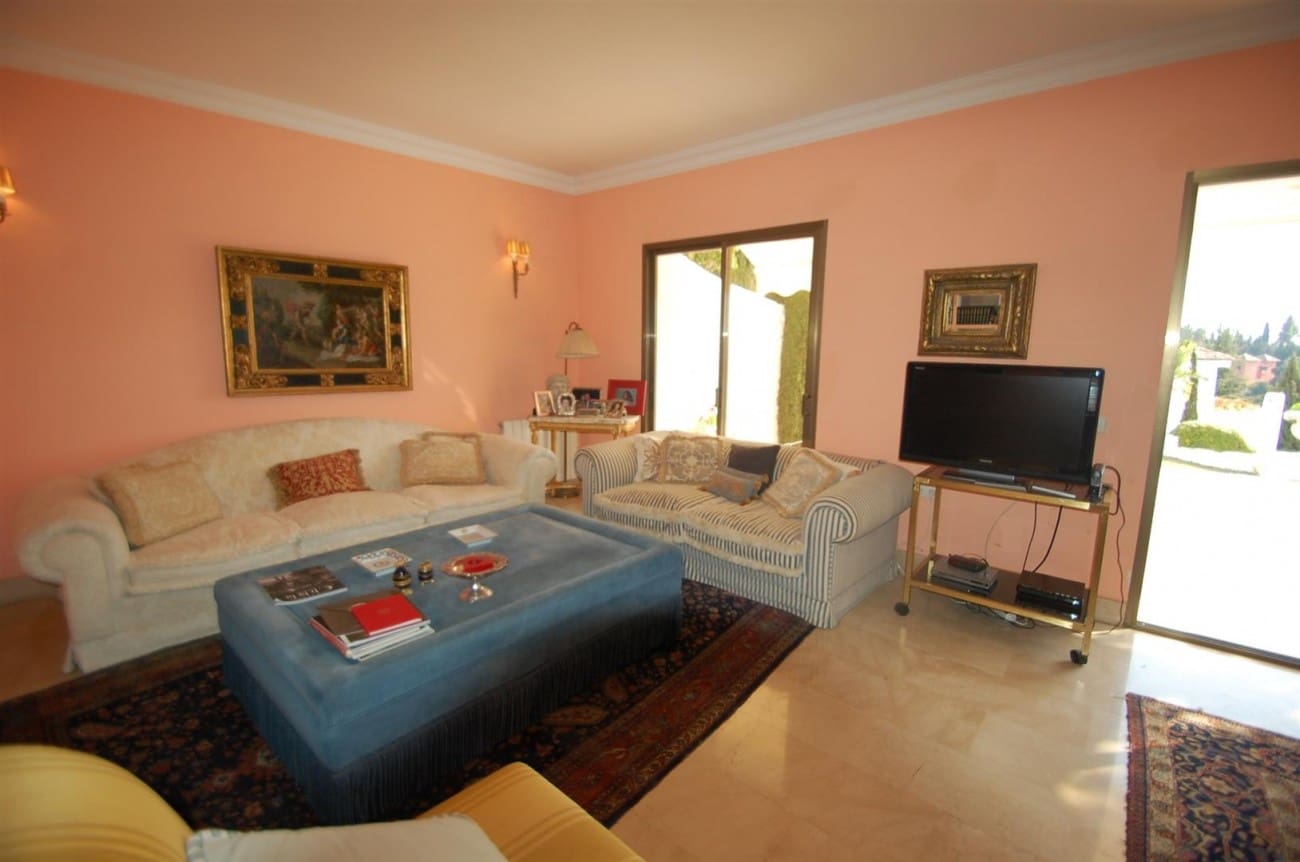 Casa de 2 habitaciones en Marbella en venta con piscina - 420.000 € (Ref: 7538620)