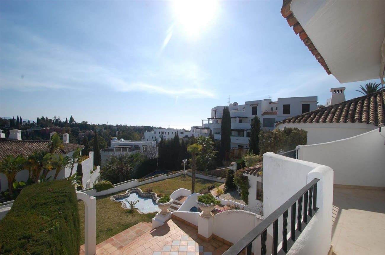 Casa de 2 habitaciones en Marbella en venta con piscina - 420.000 € (Ref: 7538620)