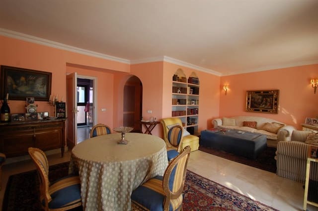 Casa de 2 habitaciones en Marbella en venta con piscina - 420.000 € (Ref: 7538620)