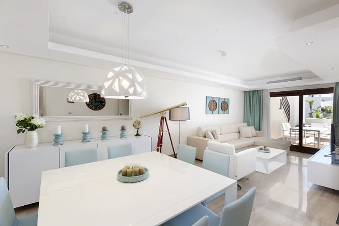 2 quarto Apartamento para venda em Estepona com piscina - 695 000 € (Ref: 7538631)