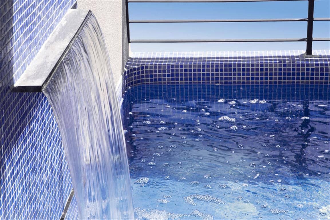 2 quarto Apartamento para venda em Estepona com piscina - 695 000 € (Ref: 7538631)