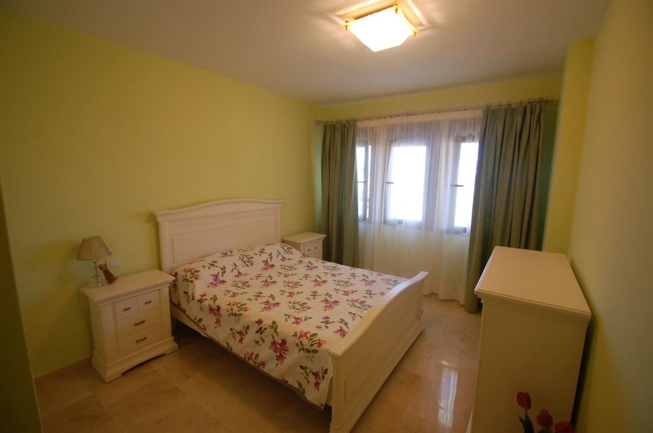 3 soveværelse Lejlighed til salg i Estepona med swimmingpool - € 550.000 (Ref: 7538635)