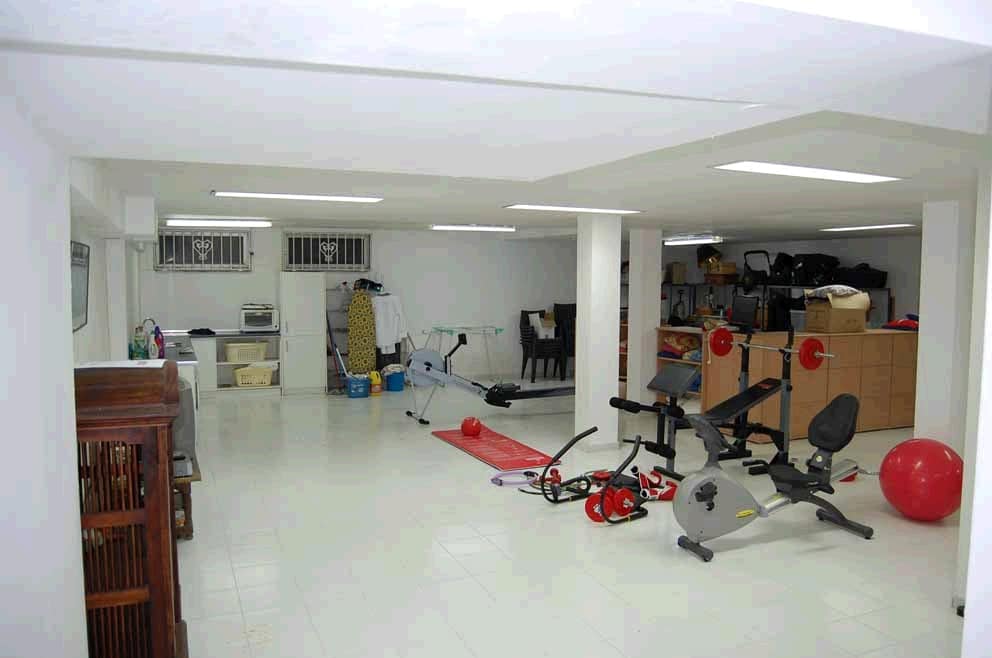 6 bedroom Villa for sale in Marbella with pool - € 1,795,000 (Ref: 7538648)