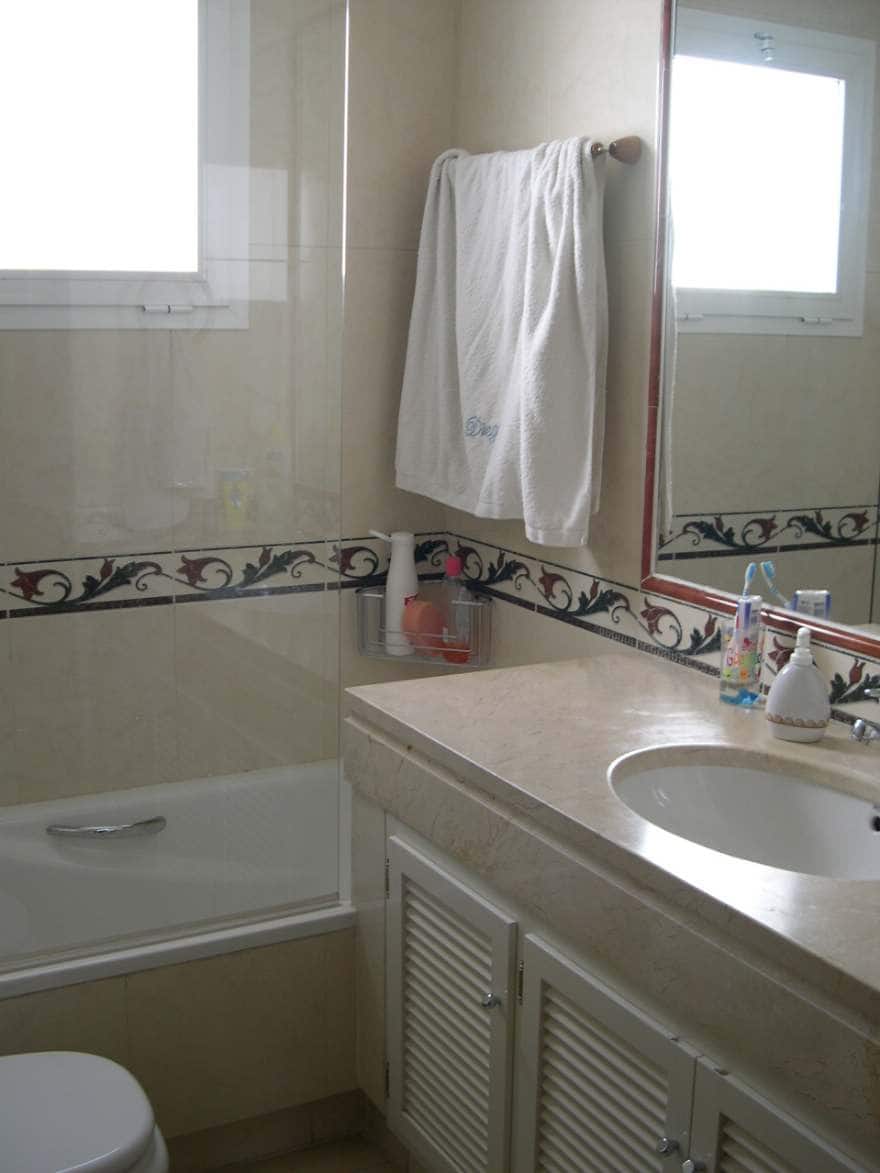 4 Zimmer Haus zu verkaufen in Marbella mit Pool - 525.000 € (Ref: 7538653)