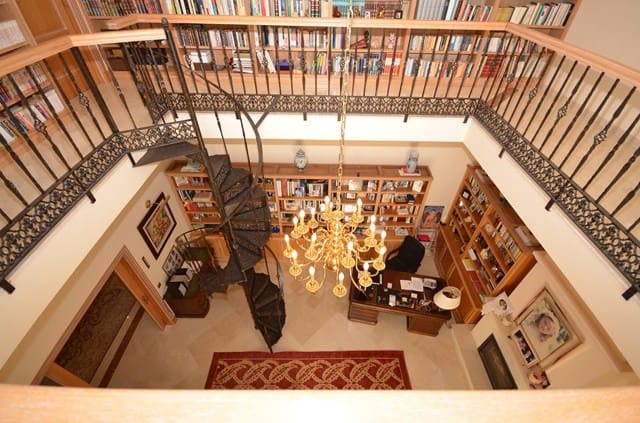 6 soverom Villa til salgs i El Paraiso med svømmebasseng - € 4 500 000 (Ref: 7538659)