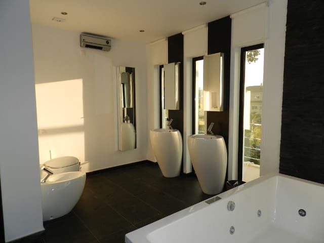 Chalet de 5 habitaciones en Marbella en venta con piscina - 3.500.000 € (Ref: 7538663)