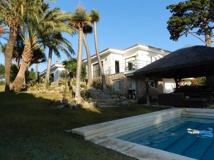 Chalet de 5 habitaciones en Marbella en venta con piscina - 3.500.000 € (Ref: 7538663)