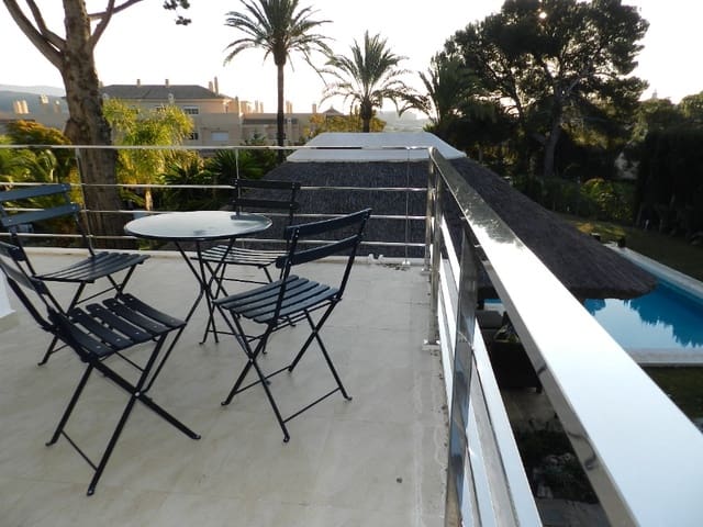 Chalet de 5 habitaciones en Marbella en venta con piscina - 3.500.000 € (Ref: 7538663)