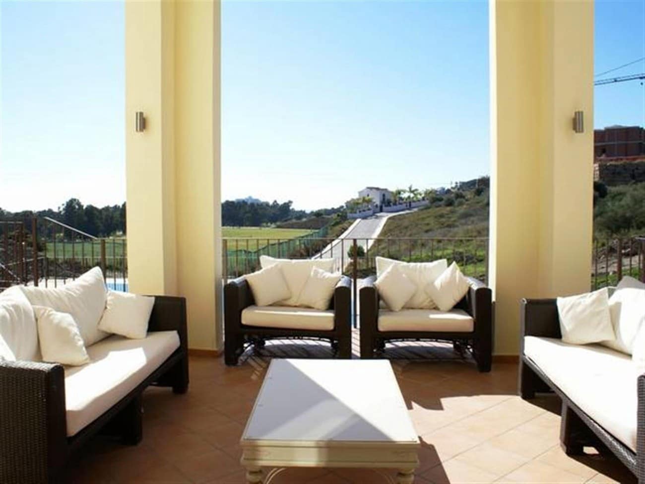 5 slaapkamer Villa te koop in Benahavis met zwembad - € 1.250.000 (Ref: 7538664)