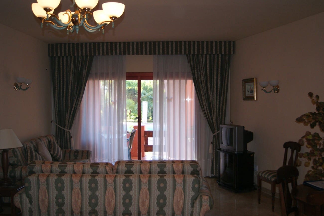 2 bedroom Apartment for sale in Marbella with pool - € 265,000 (Ref: 7538680)
