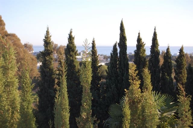 3 chambre Maison de Ville à vendre à Marbella avec piscine - 500 000 € (Ref: 7538681)