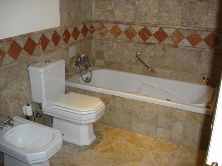 2 bedroom Apartment for sale in New Golden Mile with pool - € 345,000 (Ref: 7538686)