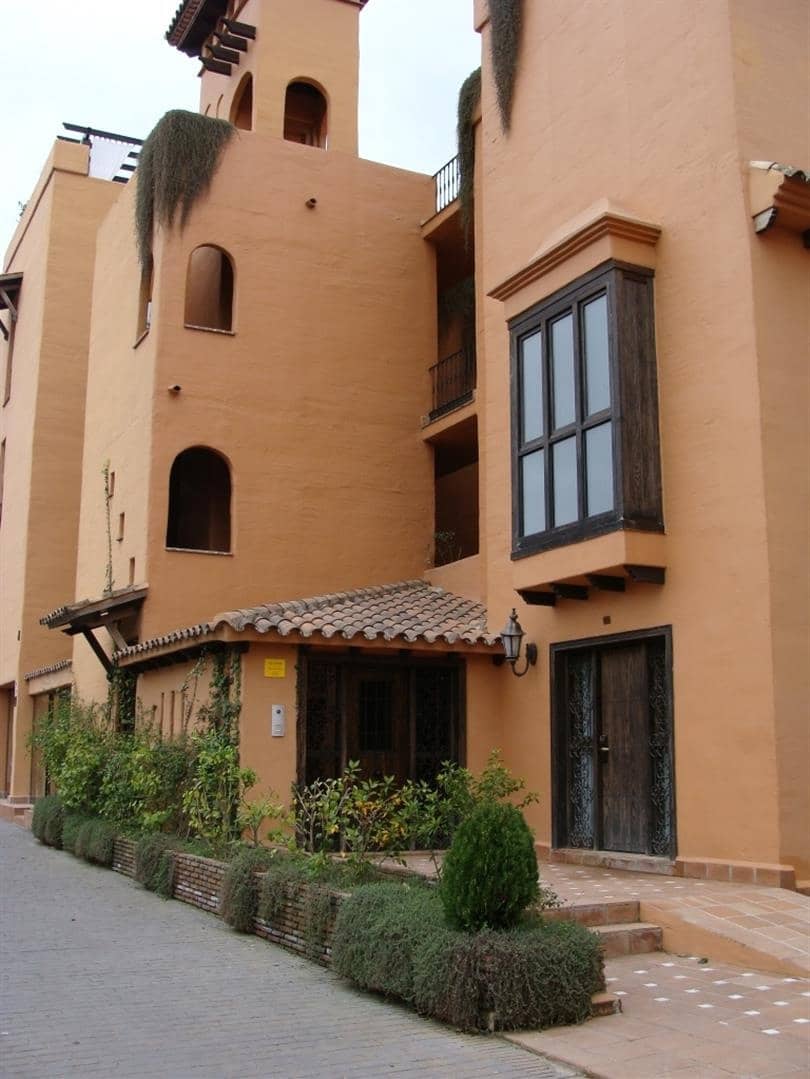 2 soverom Leilighet til salgs i New Golden Mile med svømmebasseng - € 329 000 (Ref: 7538687)