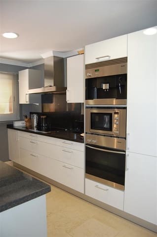 2 bedroom Apartment for sale in Marbella with pool - € 499,000 (Ref: 7538690)