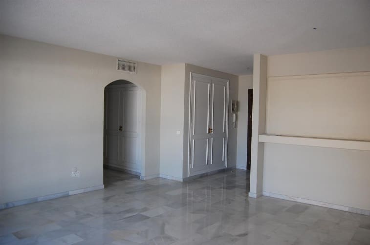 1 bedroom Apartment for sale in Marbella - € 350,500 (Ref: 7538694)