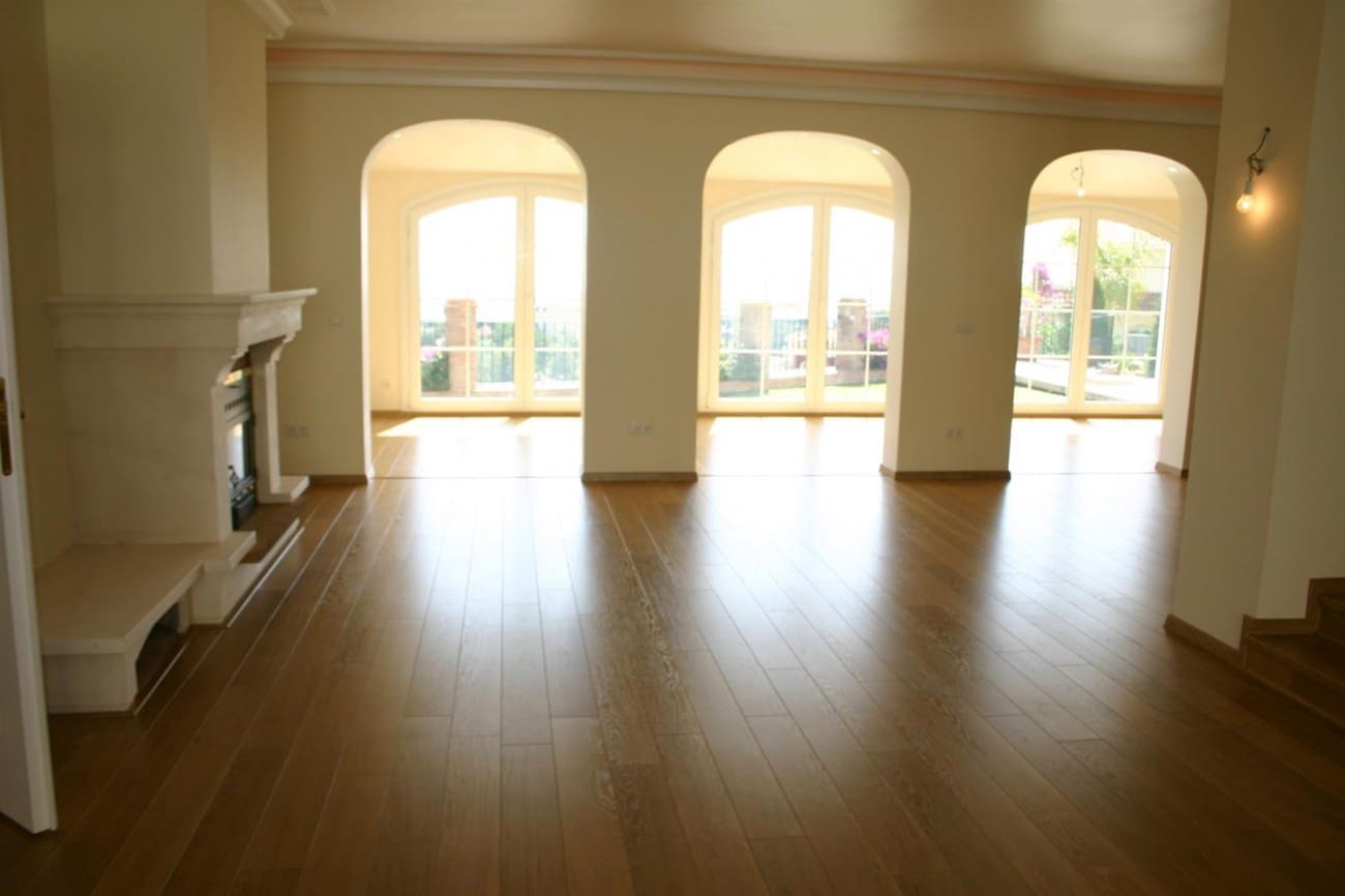 Chalet de 5 habitaciones en Marbella en venta con piscina - 2.350.000 € (Ref: 7538696)