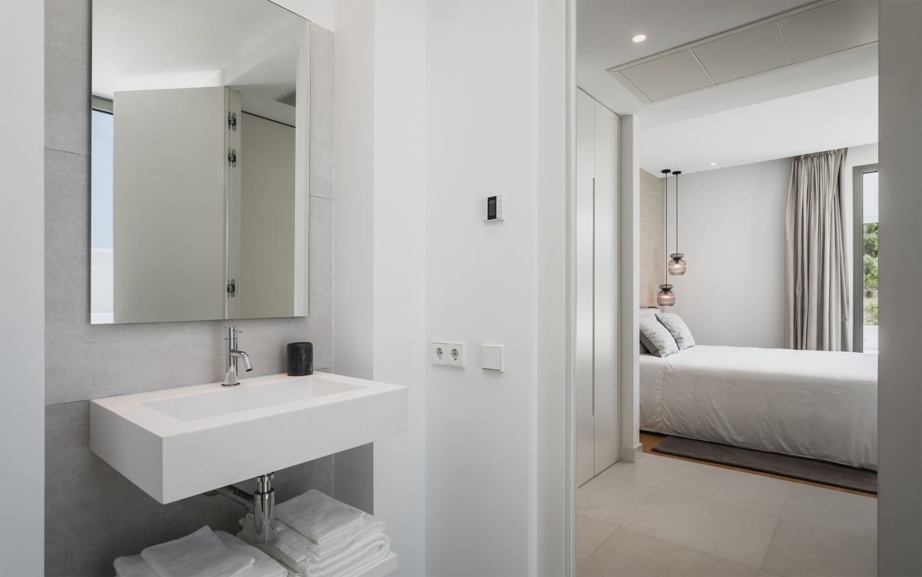 4 soverom Villa til salgs i El Paraiso med svømmebasseng - € 2 250 000 (Ref: 7538724)