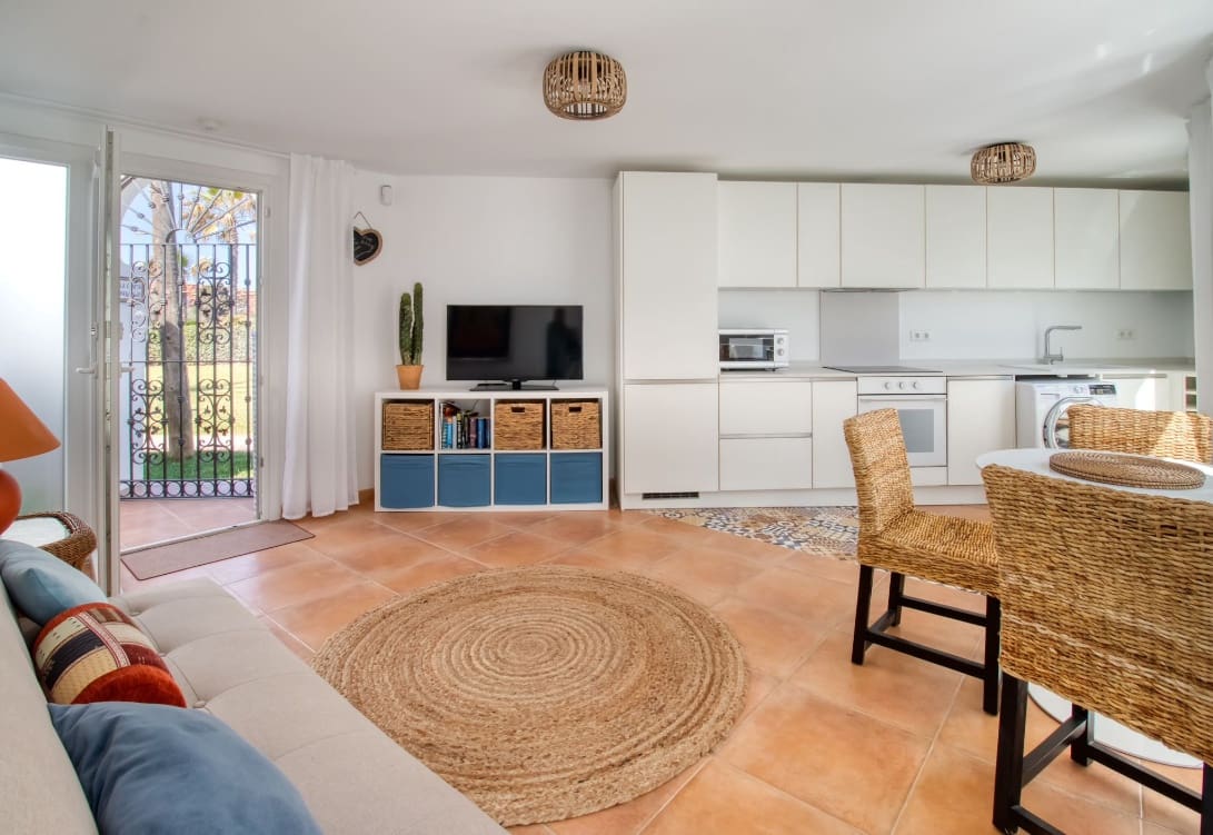 4 slaapkamer Villa te koop in Bahia Dorada met zwembad - € 1.295.000 (Ref: 7541023)