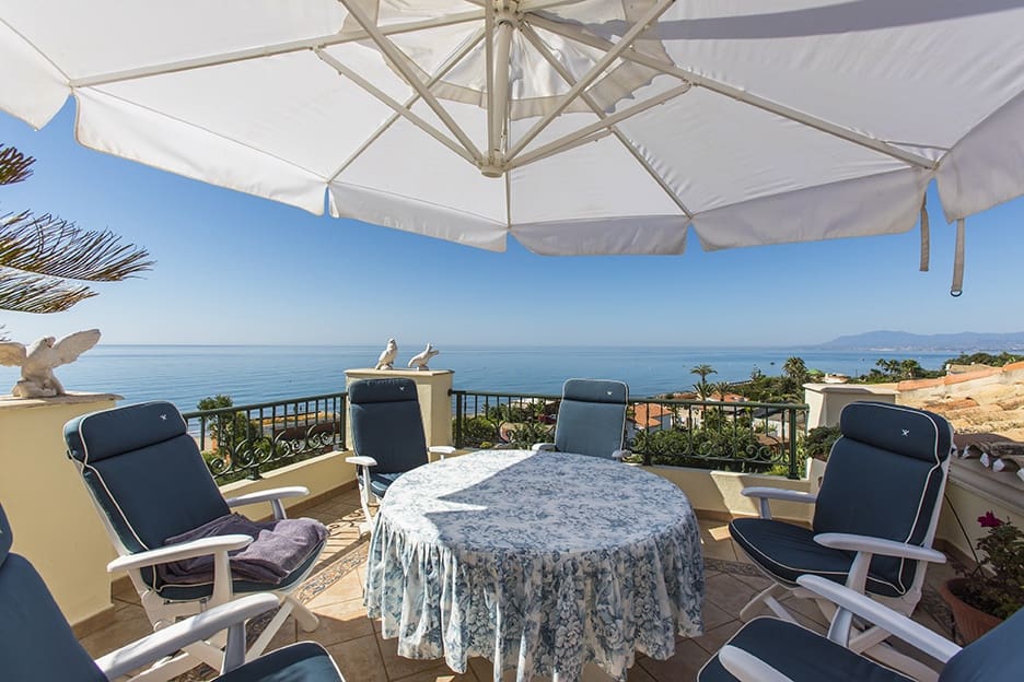 Apartamento de 3 habitaciones en Marbella en venta con piscina - 2.100.000 € (Ref: 7543548)