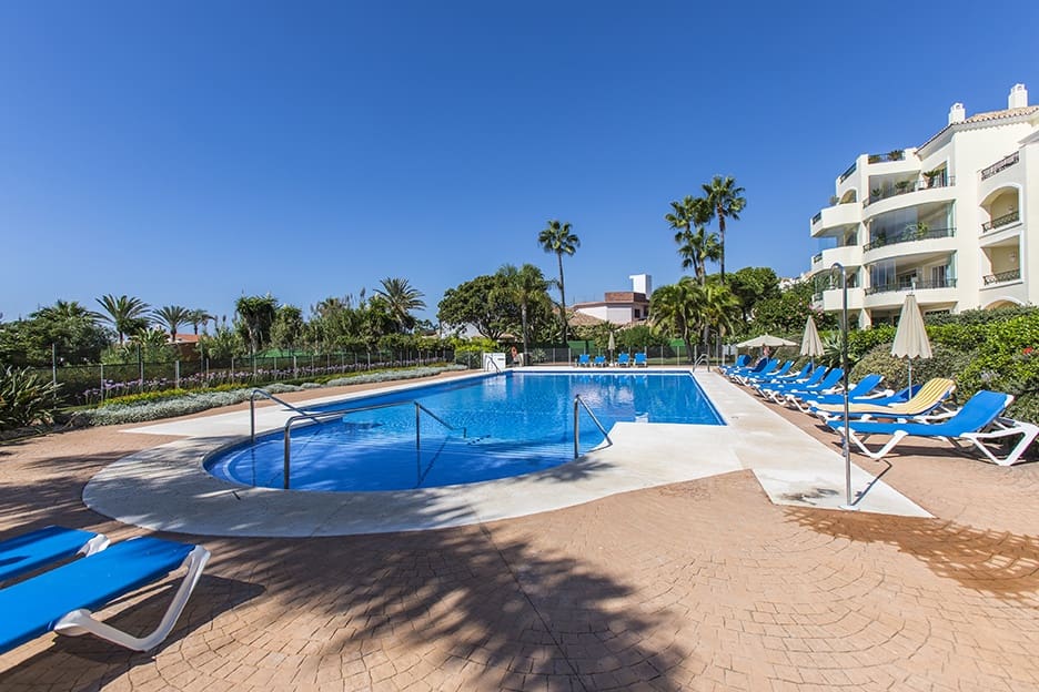 Apartamento de 3 habitaciones en Marbella en venta con piscina - 2.100.000 € (Ref: 7543548)