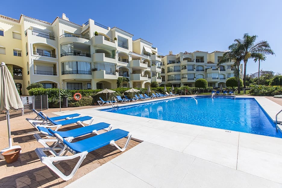 Apartamento de 3 habitaciones en Marbella en venta con piscina - 2.100.000 € (Ref: 7543548)